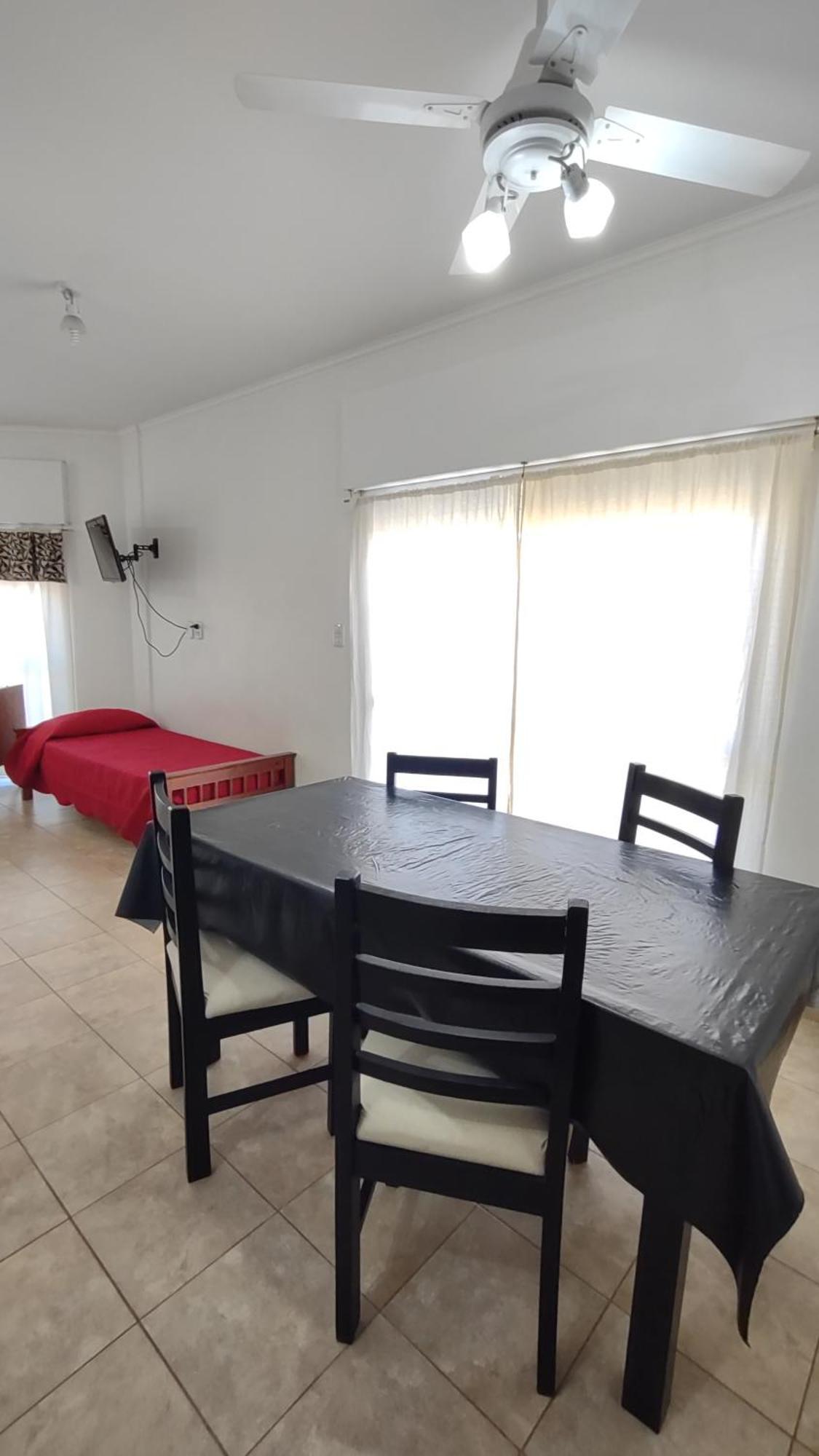 Apartamento Lo De Miriam Aparts *